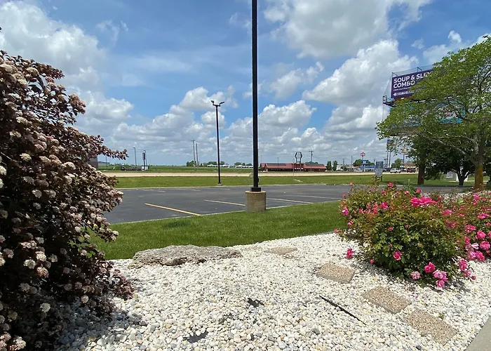 Hotel Baymont By Wyndham Litchfield